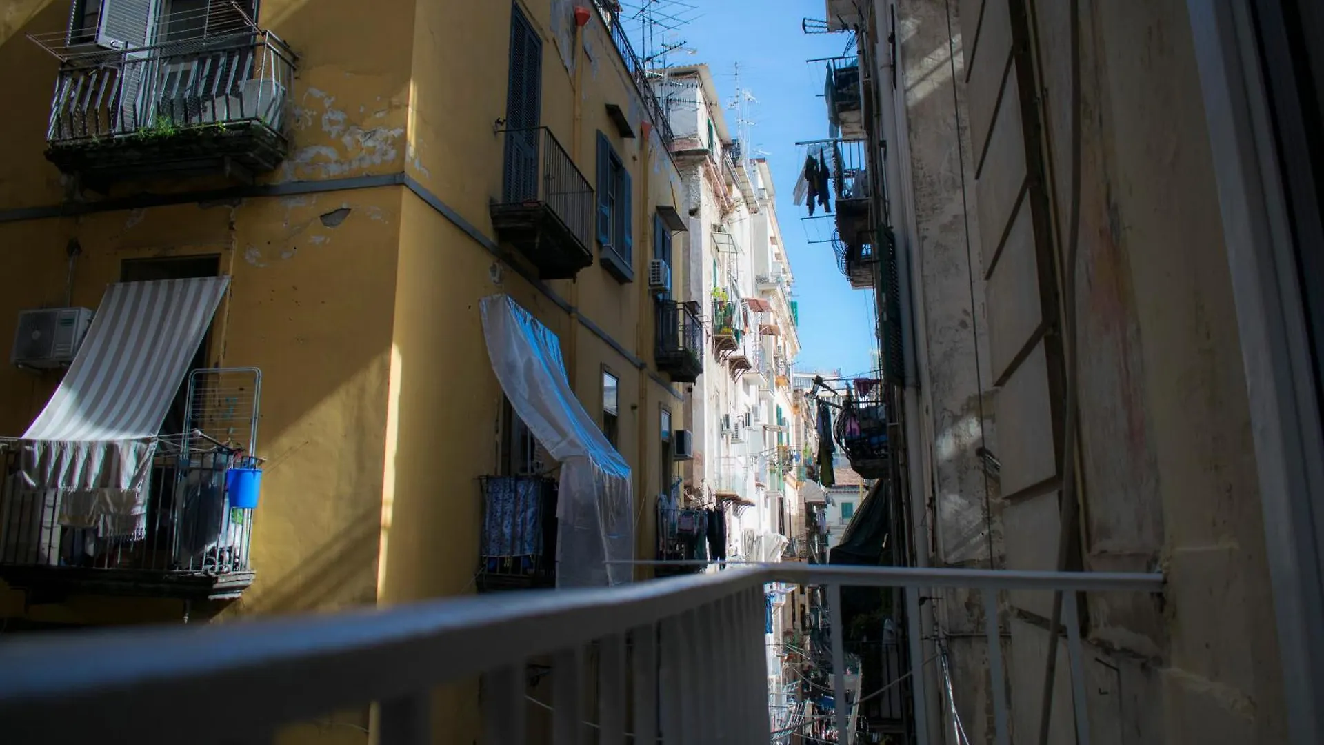 La Sciantosa Quartieri Spagnoli Naples 0*,  Italy