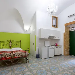 Nacity Naples