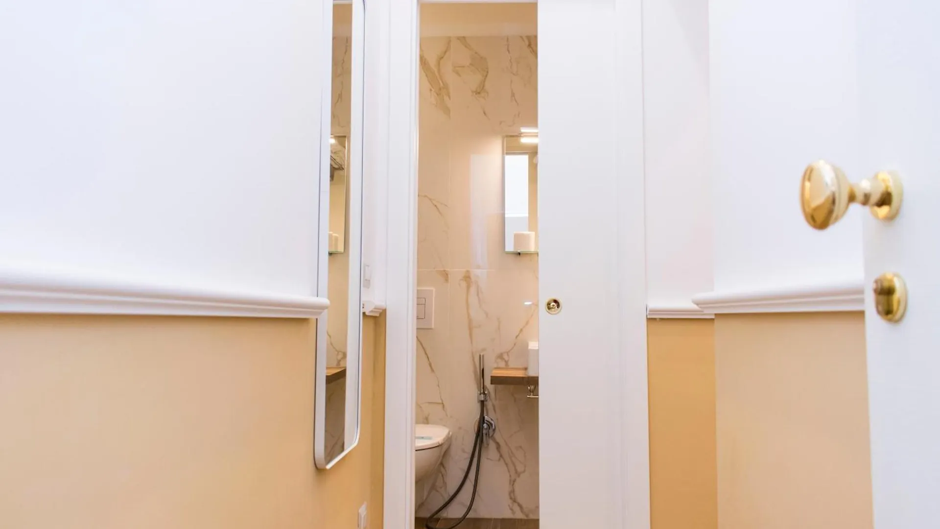 Guest house La Sciantosa Quartieri Spagnoli Naples