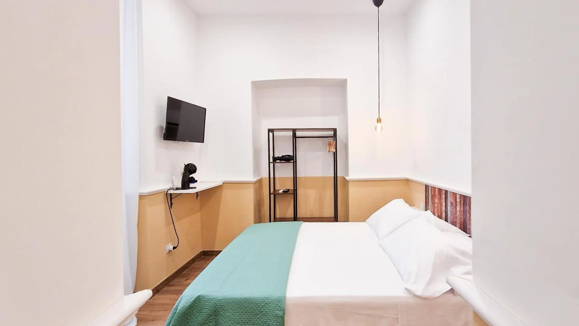 La Sciantosa Quartieri Spagnoli Naples Guest house