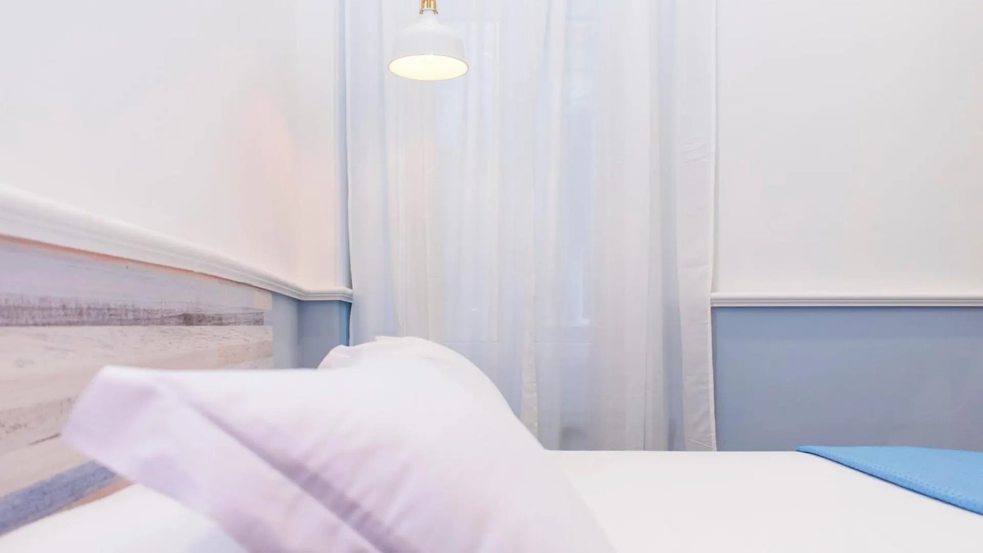 Guest house La Sciantosa Quartieri Spagnoli Naples Italy